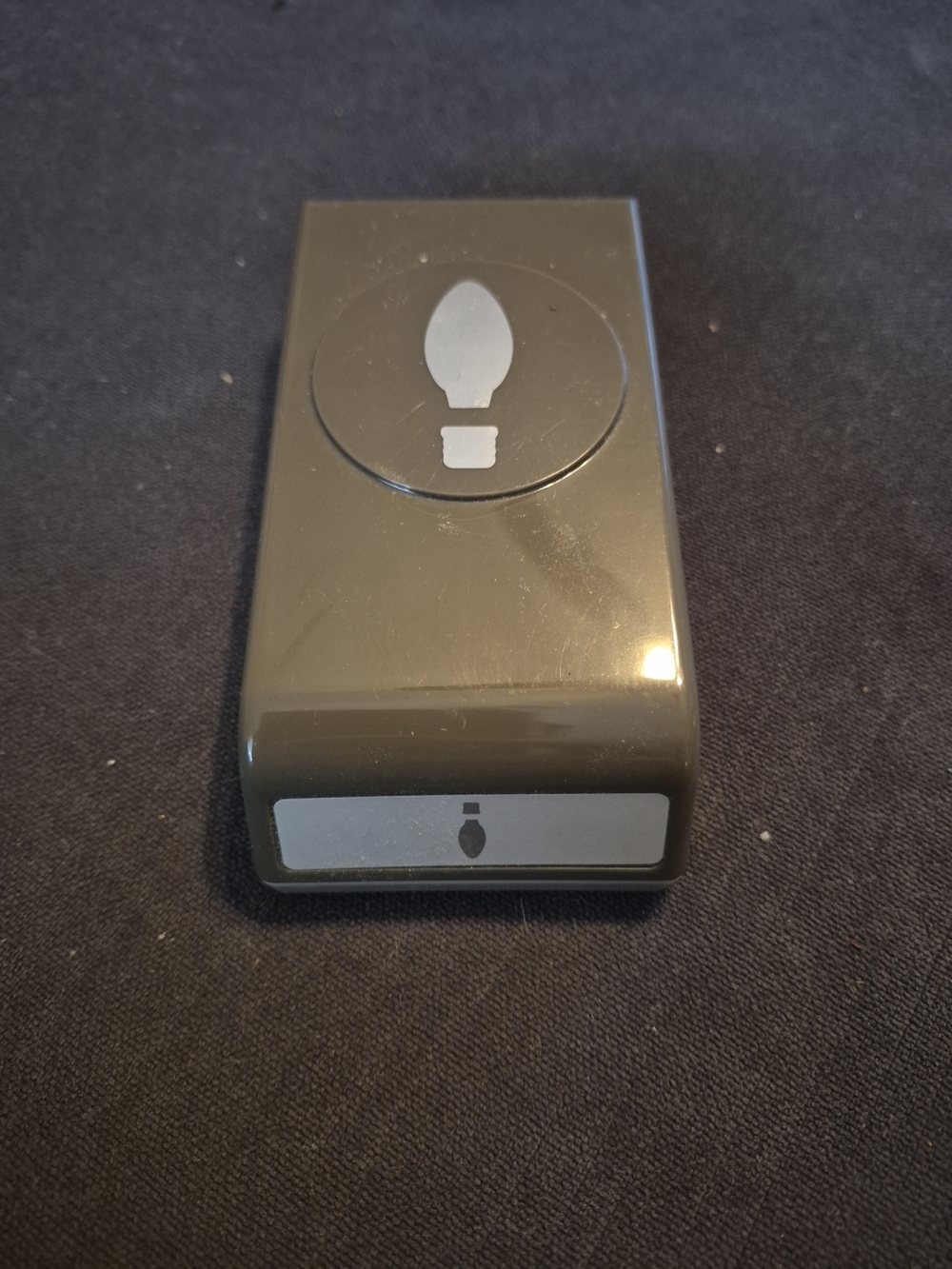 Christmas Light Bulb Shape Punch‎ -